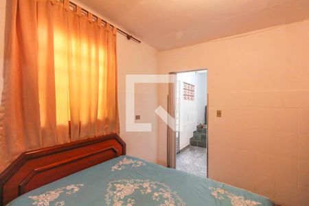 Quarto 2 de casa para alugar com 2 quartos, 100m² em Vila Ema, São Paulo