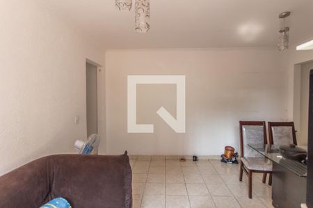 Sala de apartamento para alugar com 3 quartos, 69m² em Itaquera, São Paulo