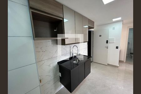 Cozinha de apartamento para alugar com 2 quartos, 38m² em Várzea da Barra Funda, São Paulo