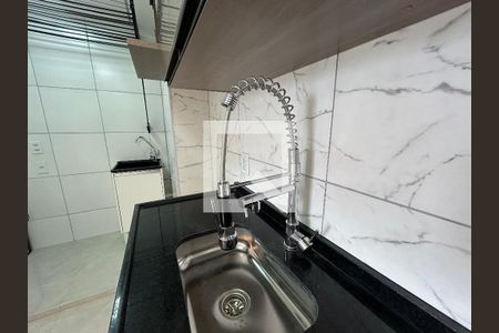 Cozinha de apartamento para alugar com 2 quartos, 38m² em Várzea da Barra Funda, São Paulo