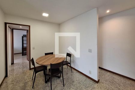 Sala de apartamento para alugar com 2 quartos, 112m² em Charitas, Niterói