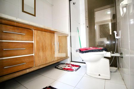 Banheiro de apartamento para alugar com 1 quarto, 62m² em Amaralina, Salvador