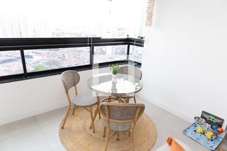 Sala de apartamento para alugar com 2 quartos, 69m² em Vila Augusta, Guarulhos