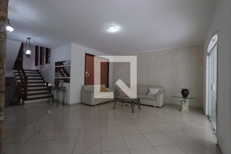 Sala de casa à venda com 4 quartos, 300m² em Vila Zelina, São Paulo