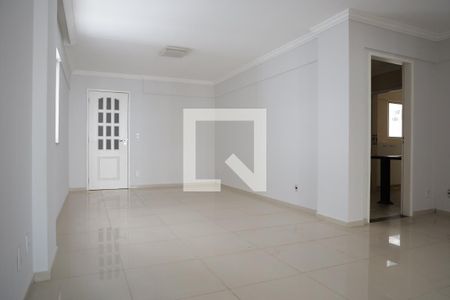 Sala de apartamento para alugar com 3 quartos, 100m² em Setor Bueno, Goiânia