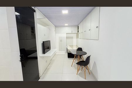 Sala - Cozinha - Suite de kitnet/studio para alugar com 1 quarto, 20m² em Jardim do Estádio, Santo André