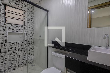 banheiro social de apartamento para alugar com 1 quarto, 39m² em Vila das Merces, São Paulo