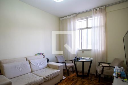 Sala de apartamento à venda com 2 quartos, 70m² em Floresta, Belo Horizonte