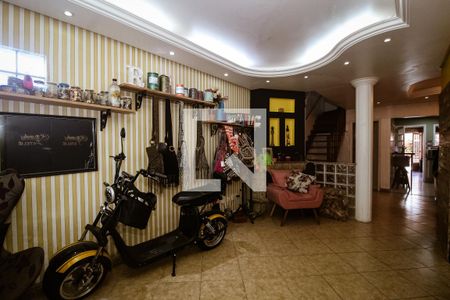 Sala de casa à venda com 3 quartos, 189m² em Hípica, Porto Alegre