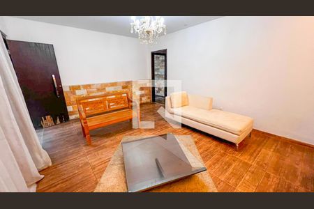 Sala de casa à venda com 4 quartos, 360m² em Canaa, Belo Horizonte