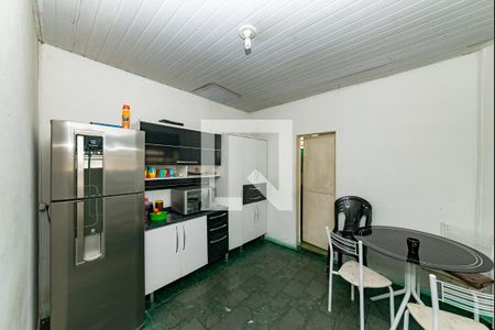 Sala 2 de casa à venda com 2 quartos, 180m² em Nova Esperança, Belo Horizonte