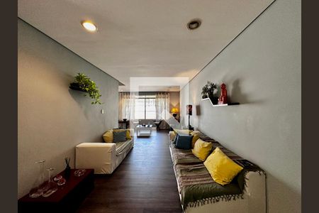 Sala de casa para alugar com 3 quartos, 226m² em Brooklin, São Paulo