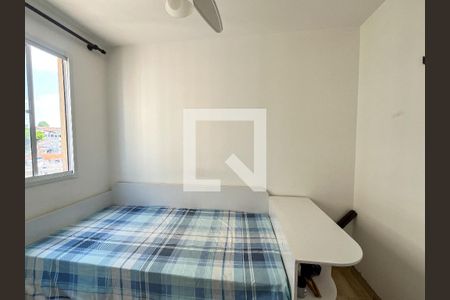 Quarto 1 de apartamento para alugar com 2 quartos, 40m² em Vila Zat, São Paulo