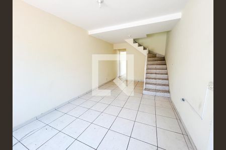 Sala de casa para alugar com 4 quartos, 160m² em Jardim Nosso Lar, São Paulo