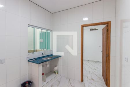 Cozinha de casa para alugar com 1 quarto, 25m² em Vila Jacuí, São Paulo