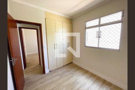 Quarto 2 de apartamento para alugar com 3 quartos, 61m² em Riacho das Pedras, Contagem