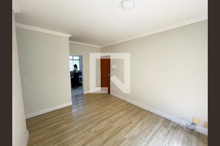 Sala de apartamento para alugar com 3 quartos, 61m² em Riacho das Pedras, Contagem