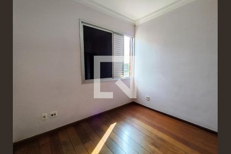 Quarto de apartamento à venda com 3 quartos, 98m² em Sagrada Família, Belo Horizonte