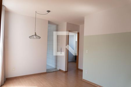 Sala de apartamento para alugar com 2 quartos, 40m² em Cabral, Contagem