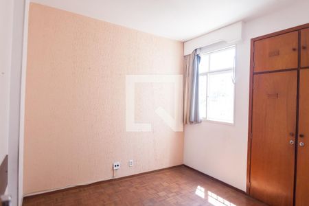 quarto 2 de apartamento à venda com 3 quartos, 80m² em Santo Antônio, Belo Horizonte