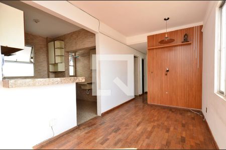 Sala de apartamento para alugar com 2 quartos, 58m² em Sagrada Família, Belo Horizonte