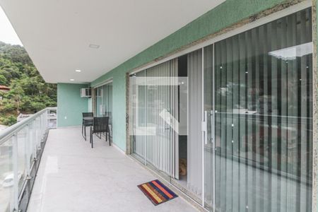 Varanda de casa de condomínio para alugar com 5 quartos, 200m² em Vargem Grande, Rio de Janeiro