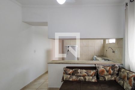 Sala de apartamento para alugar com 1 quarto, 45m² em Guilhermina, Praia Grande