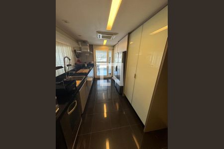 Foto 14 de apartamento à venda com 3 quartos, 194m² em Bosque da Saúde, São Paulo