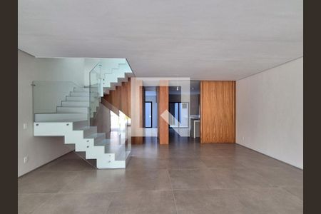 Sala  de casa de condomínio à venda com 4 quartos, 480m² em Barra da Tijuca, Rio de Janeiro