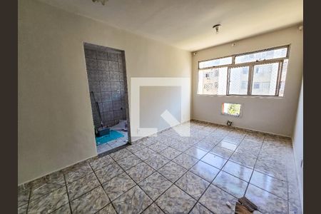 Sala de apartamento para alugar com 2 quartos, 58m² em Del Castilho, Rio de Janeiro