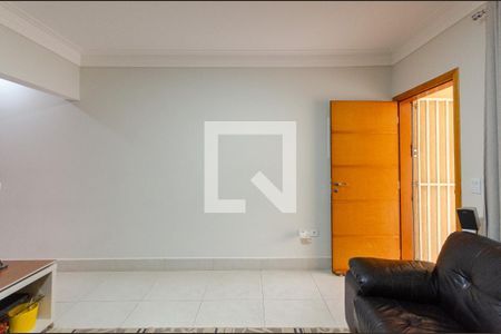 Sala de casa à venda com 3 quartos, 104m² em Parque Maria Domitila, São Paulo