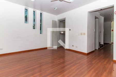 Sala de casa para alugar com 7 quartos, 280m² em Água Branca, São Paulo