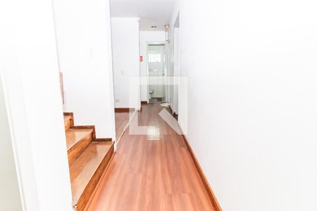 Corredor de casa para alugar com 7 quartos, 280m² em Água Branca, São Paulo