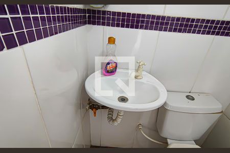 Lavabo de apartamento para alugar com 2 quartos, 80m² em Curicica, Rio de Janeiro