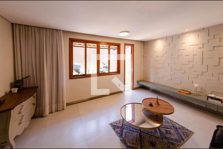 Sala de casa para alugar com 5 quartos, 260m² em Betânia, Belo Horizonte