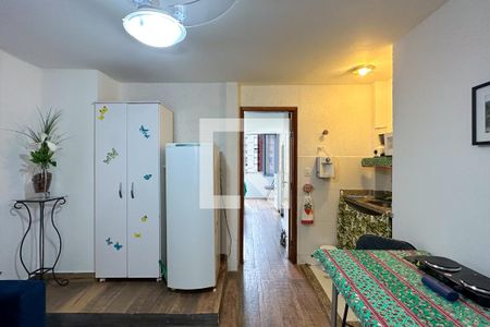 Sala de apartamento para alugar com 1 quarto, 32m² em Copacabana, Rio de Janeiro