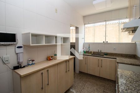 Cozinha de apartamento à venda com 3 quartos, 90m² em Colégio Batista, Belo Horizonte