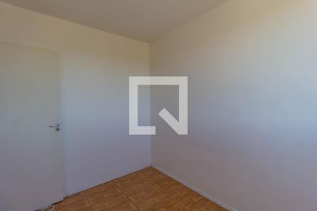 Quarto 2 de apartamento para alugar com 2 quartos, 55m² em Cohab C, Gravataí