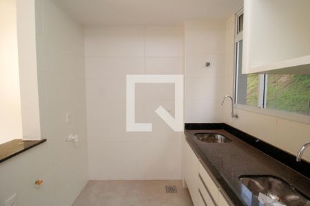 Apartamento à venda com 2 quartos, 55m² em Buritis, Belo Horizonte