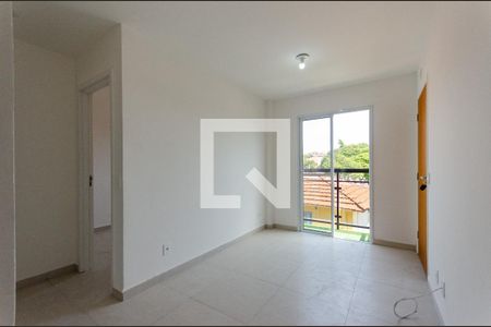 Sala de apartamento para alugar com 2 quartos, 48m² em Vila Santa Edwiges, São Paulo