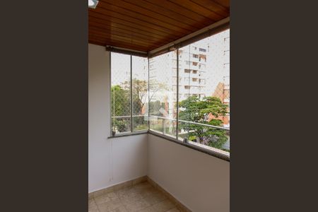 Varanda  de apartamento para alugar com 3 quartos, 93m² em Vila Yara, Osasco