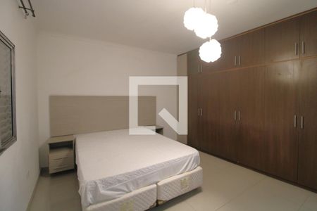 Quarto 1 de casa para alugar com 3 quartos, 280m² em Vila Baby, São Paulo