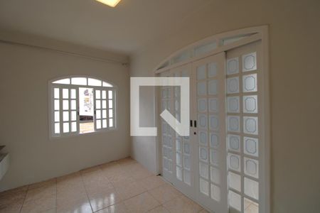 Sala de casa para alugar com 3 quartos, 280m² em Vila Baby, São Paulo