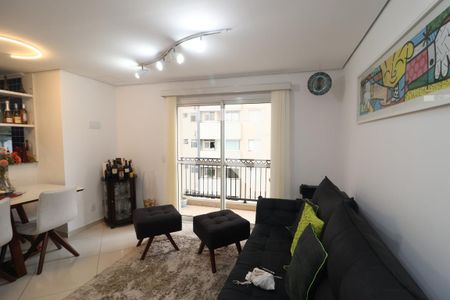 Apartamento à venda com 75m², 2 quartos e 2 vagasSala