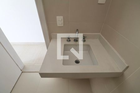 Casa para alugar com 179m², 3 quartos e 3 vagas Casa para alugar com 179m², 3 quartos e 3 vagasBanheiro Suíte 2