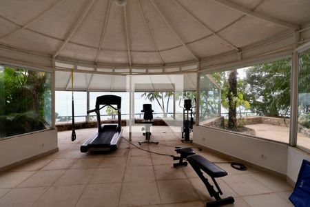 Casa para alugar com 179m², 3 quartos e 3 vagas Casa para alugar com 179m², 3 quartos e 3 vagasÁrea comum - Academia