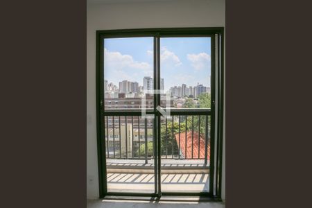 Vista da Sala e Cozinha de apartamento à venda com 1 quarto, 27m² em Perdizes, São Paulo