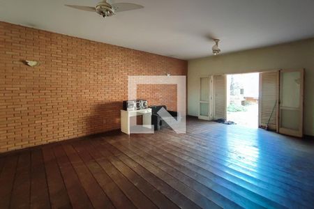 Sala de casa para alugar com 4 quartos, 320m² em Nova Campinas, Campinas