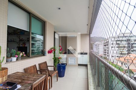 Sala de apartamento à venda com 2 quartos, 81m² em Charitas, Niterói