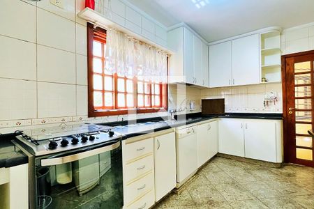 Cozinha de casa à venda com 4 quartos, 198m² em Jardim Barbosa, Guarulhos